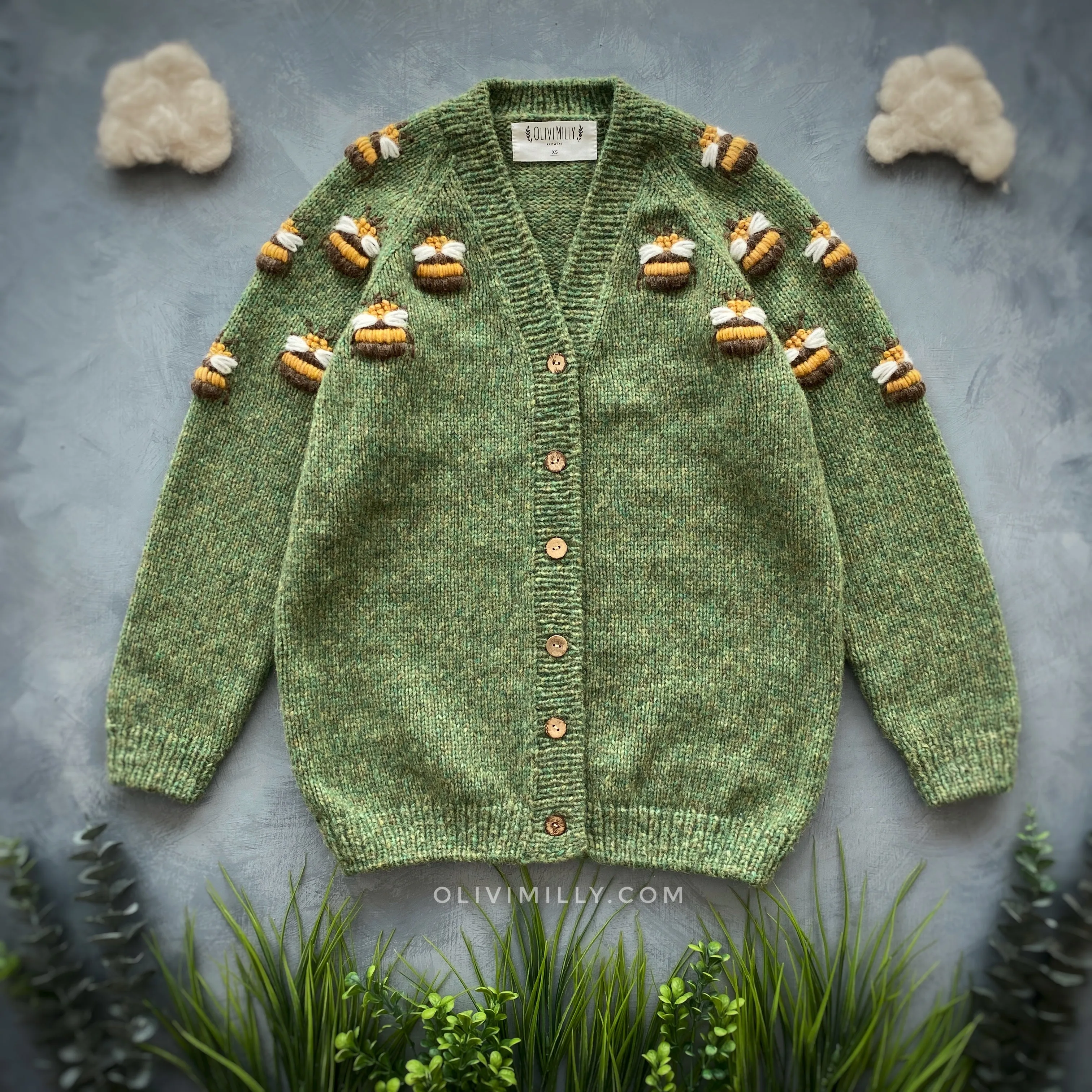 Adult Bee cardigan | Moss Green