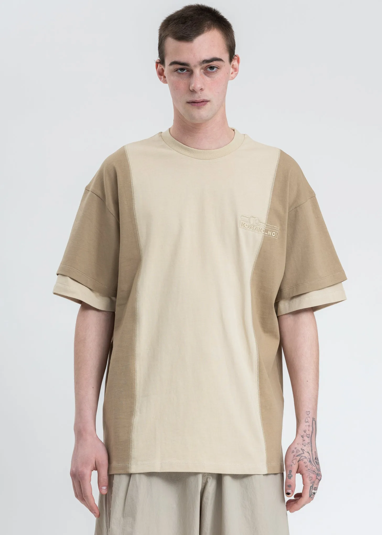 Beige Twist Drill Sliced T-shirt
