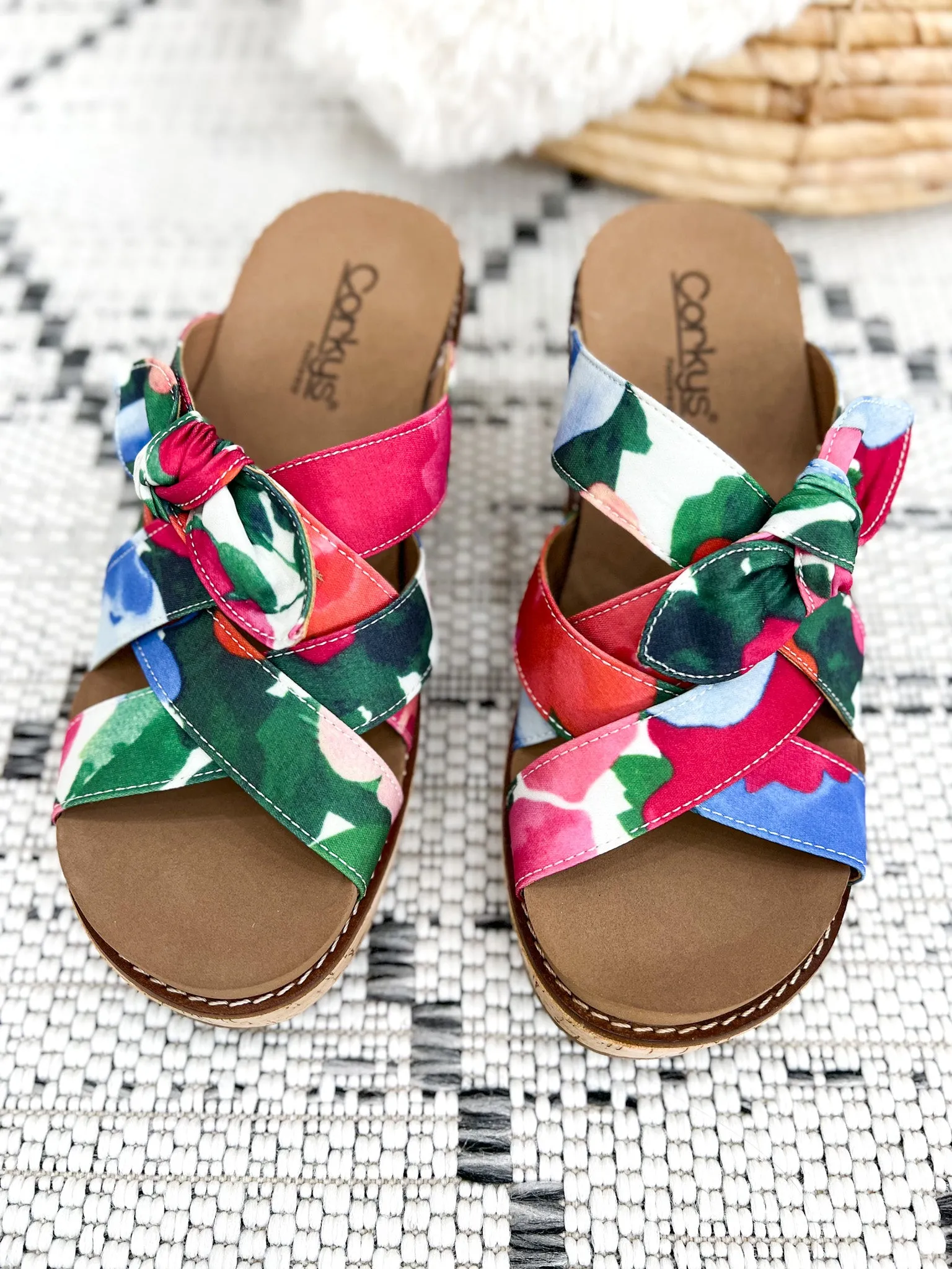 Corky's Bowdacious Wedge - Floral