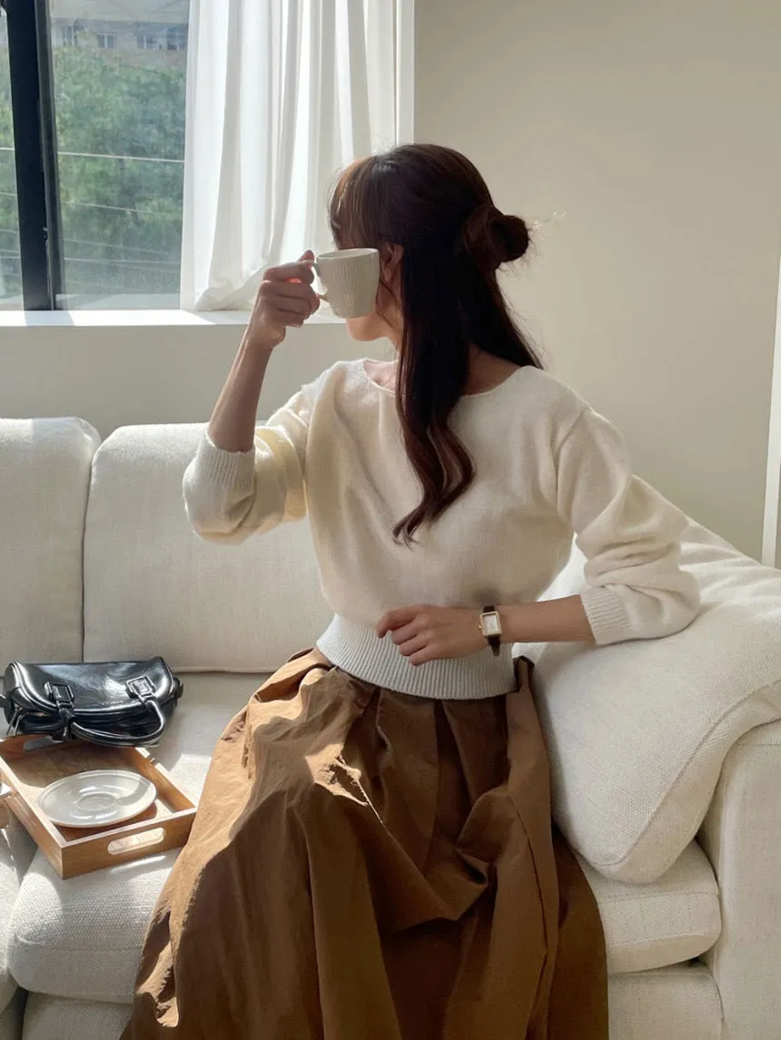 Loose Fit Boat-Neck Knit Top