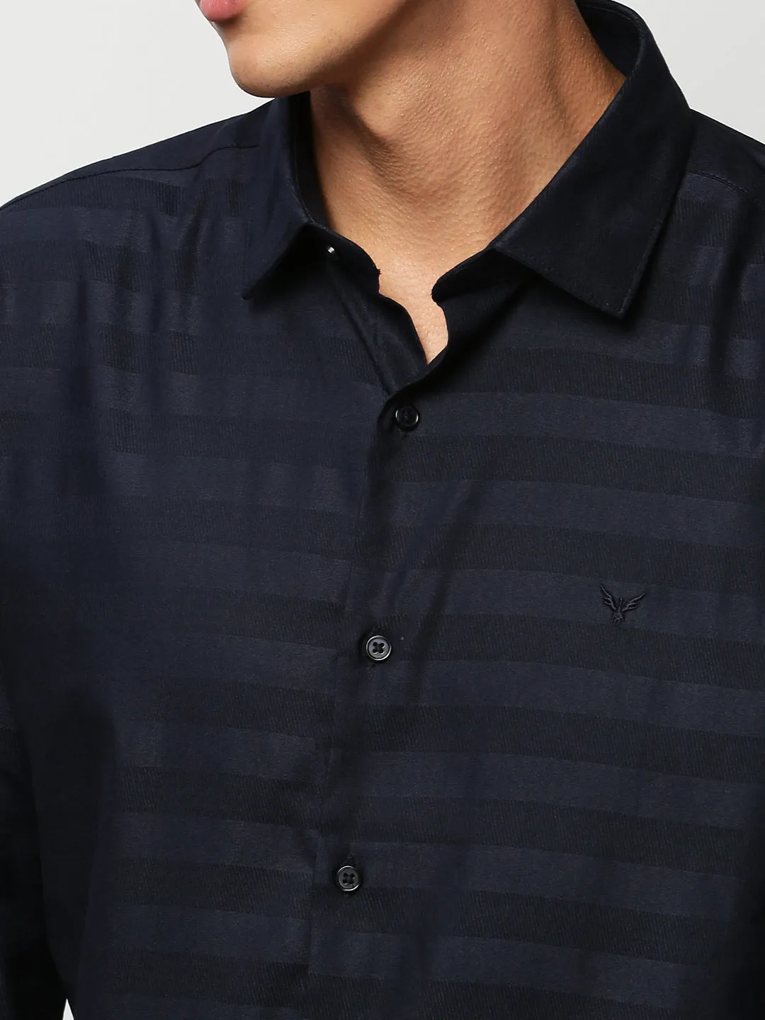 Men Navy Blue Horizontal Striped Slim Fit Cotton Casual Shirt