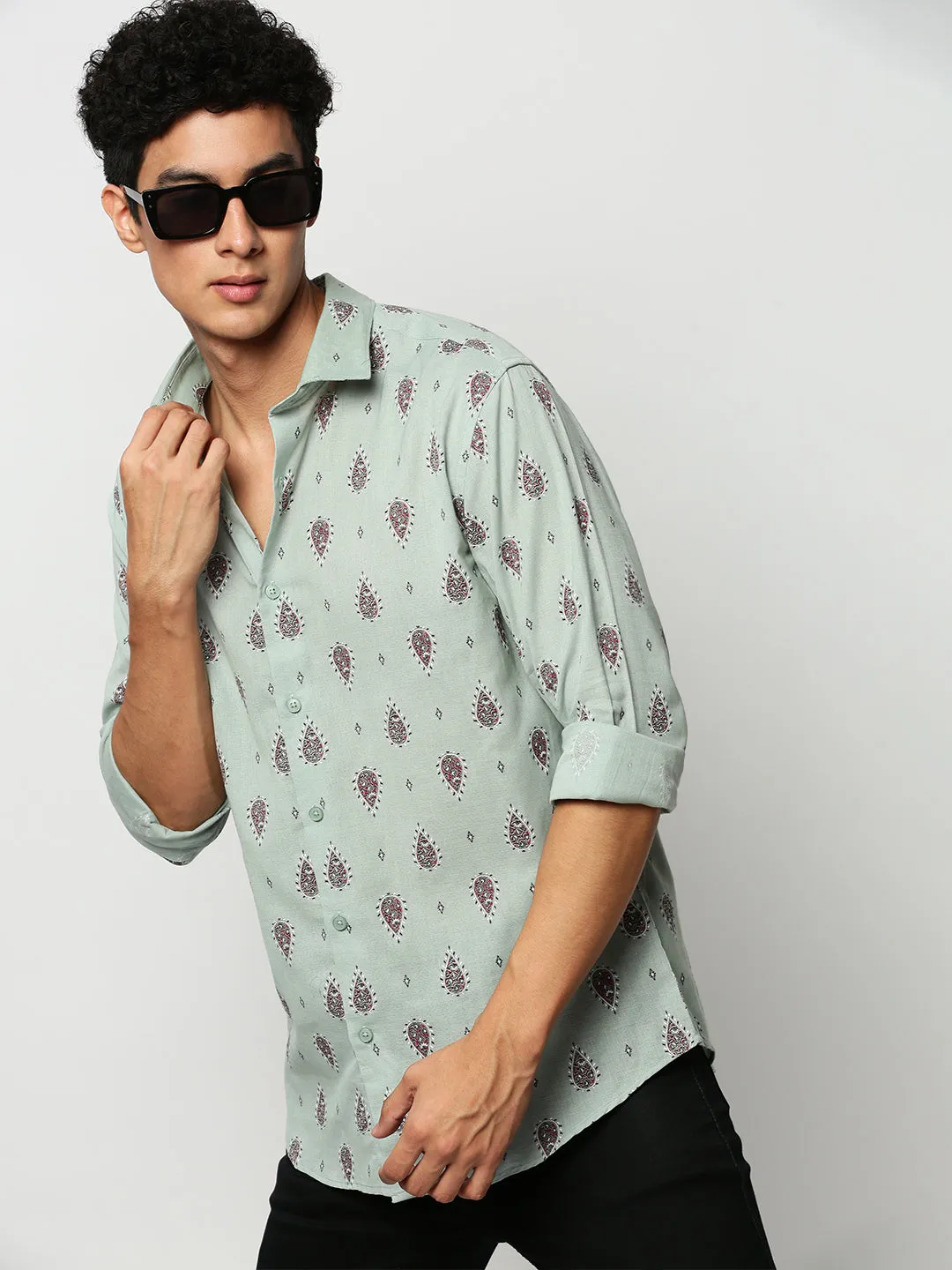 Men Sea Green Premium Slim Fit Conversational Printed Cotton Linen Casual Shirt