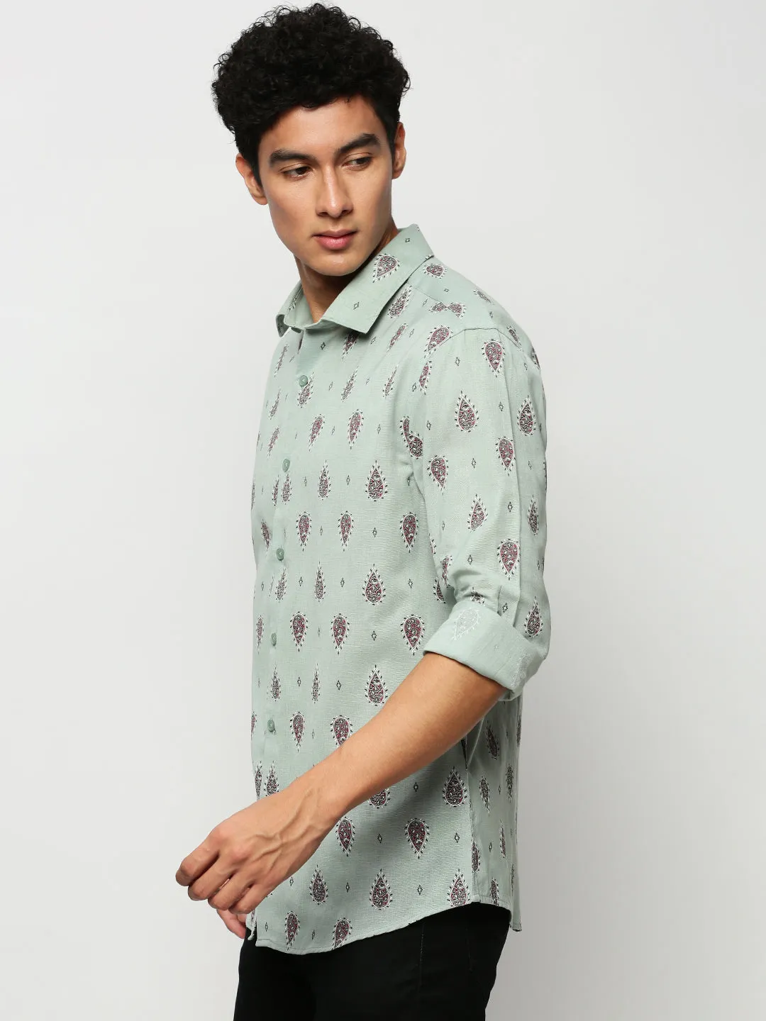 Men Sea Green Premium Slim Fit Conversational Printed Cotton Linen Casual Shirt